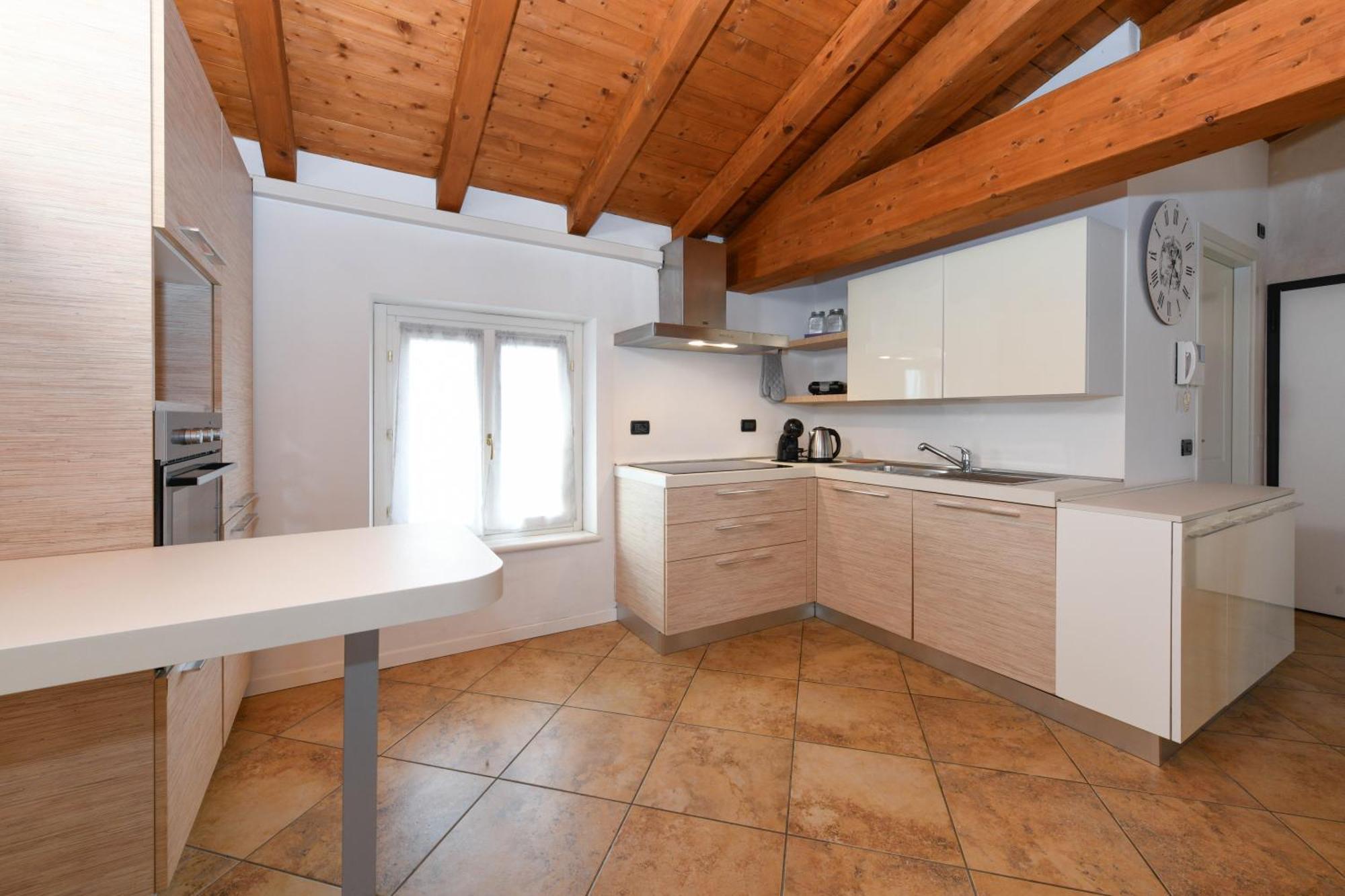 Wendy Apartment- Twobedroom & Pool & Parkprivatefree & Sports Дезенцано-дель-Гарда Экстерьер фото